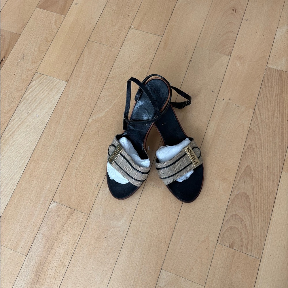 FENDI Strap Black & Tan Sandals Size 7/Eu 37. No Box. 2-2.5” heel.